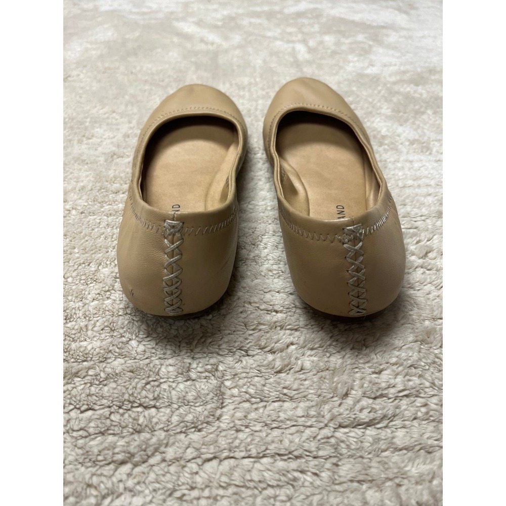 Lucky Brand Emmie Women's Beige Colored Leather Ballet Flats Size 7.5 - Picture 2 of 3